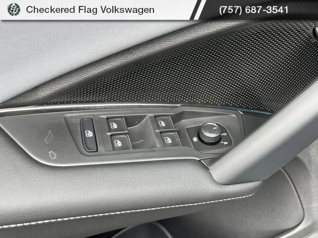 New 2026 White Volkswagen 2.0T SE R-Line Black image 15