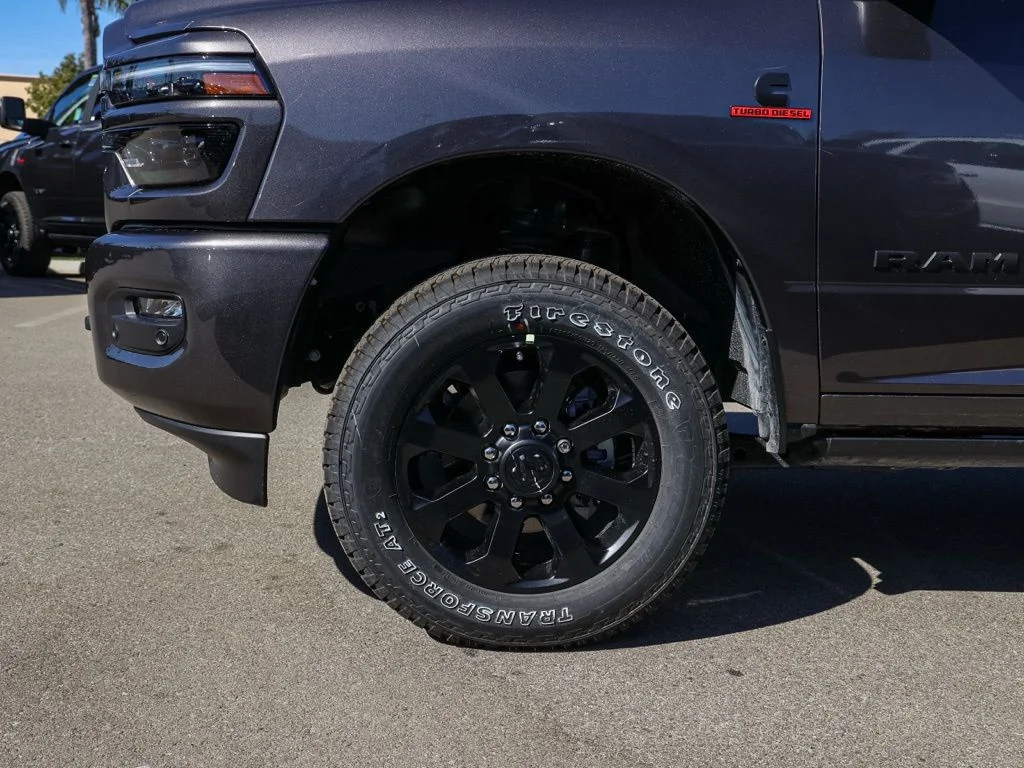 New 2026 Granite Crystal Metallic Clear-Coat Exterior Paint RAM Laramie Night Edition image 10