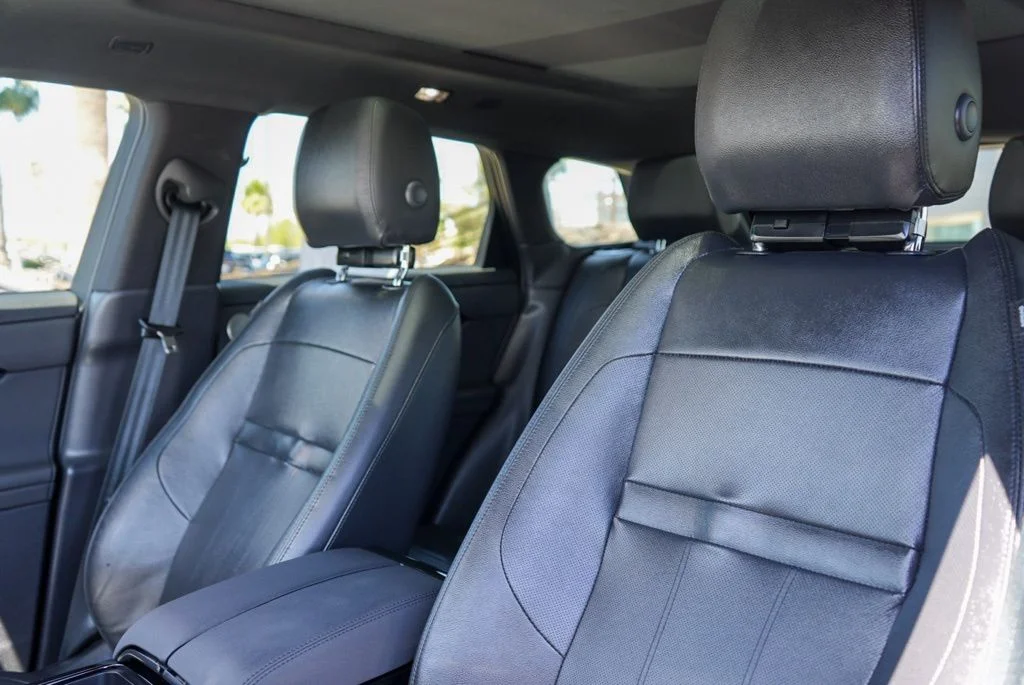 Certified Used 2024  Land Rover Dynamic image 5
