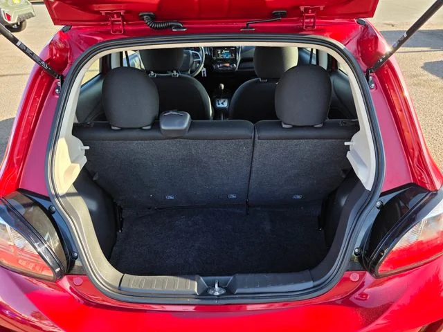 Used 2024 Red Mitsubishi ES image 10