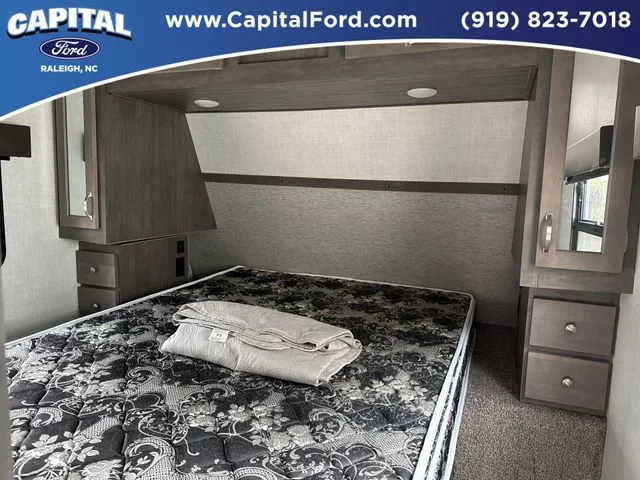 Used 2021  East to West CT 2810 KIK image 17