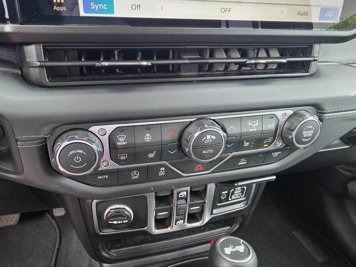 Used 2026 Bright White Clearcoat Jeep Sahara image 16
