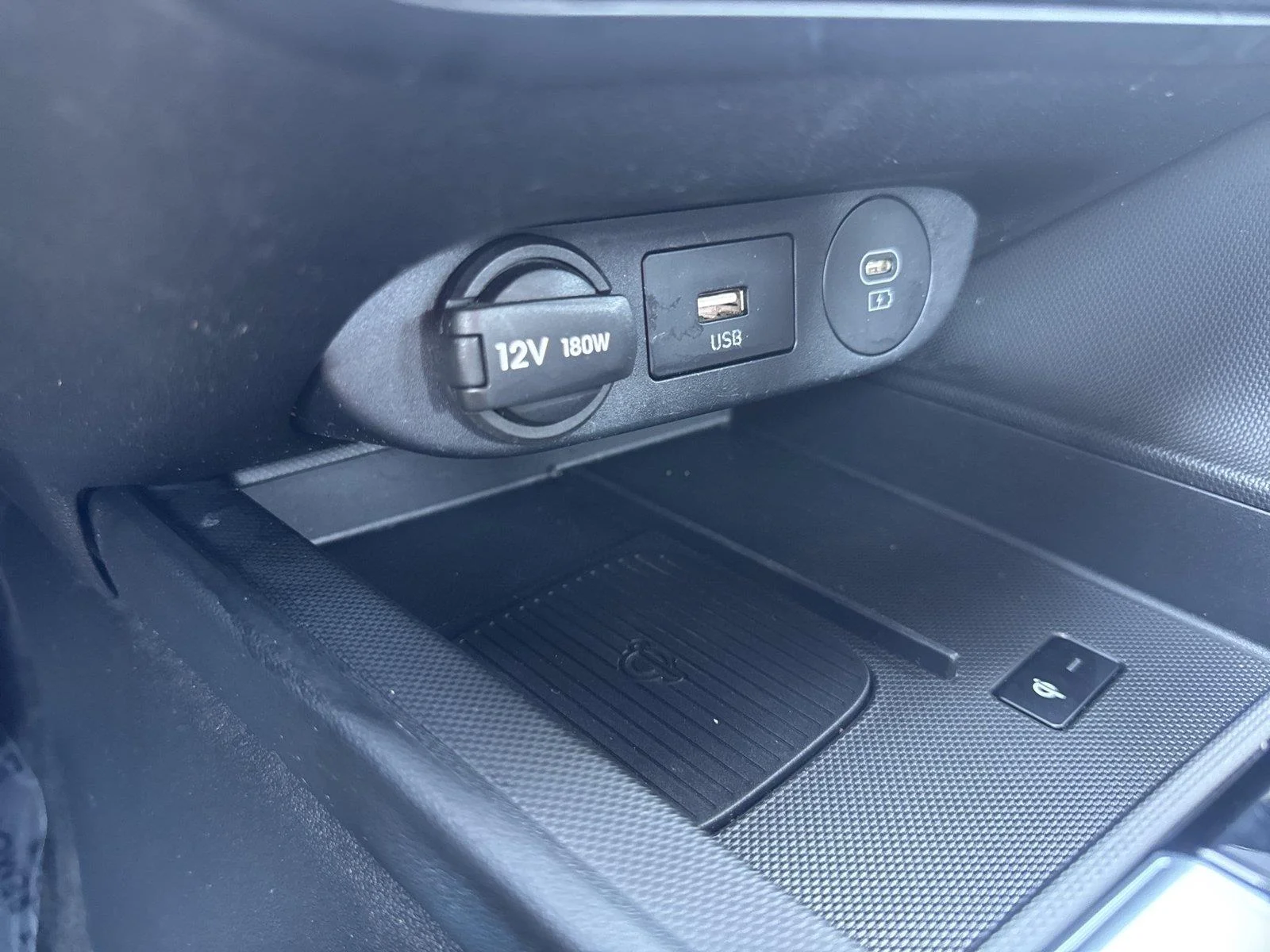 Used 2025 Serenity White Hyundai SEL Convenience image 27