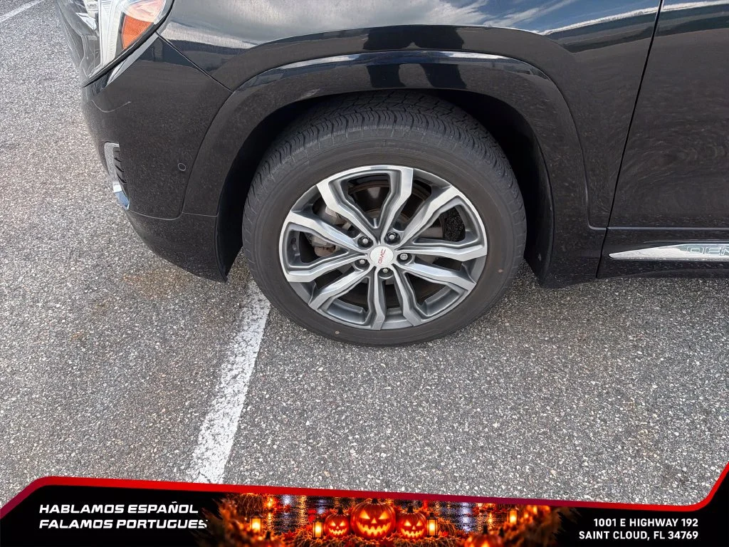 Used 2018 EBONY TWILIGHT METALLIC GMC Denali image 10