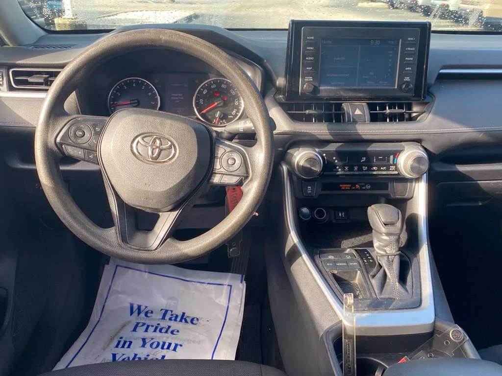 Used 2019 Silver Toyota LE image 8