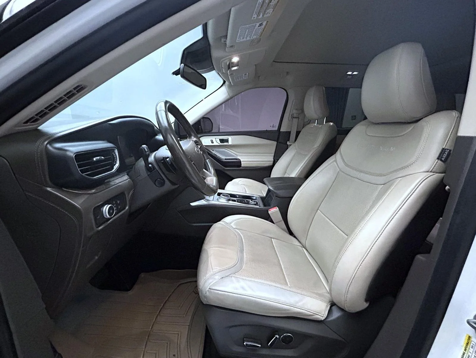 Used 2020 White Ford Platinum image 10