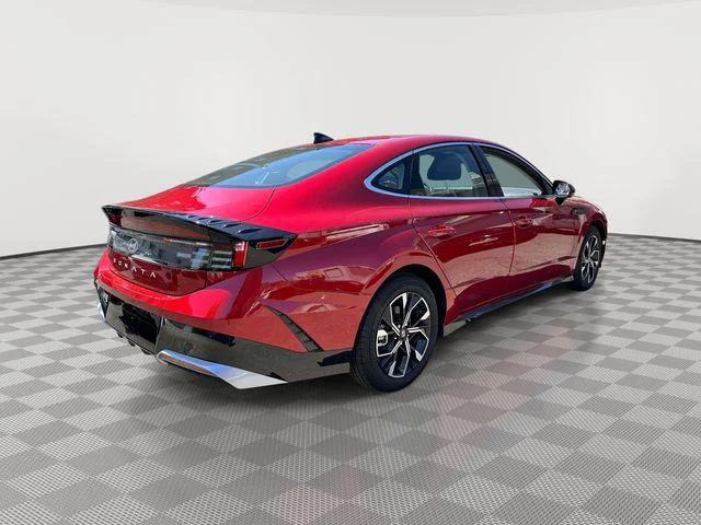 Used 2024 Ultimate red Hyundai SEL image 3