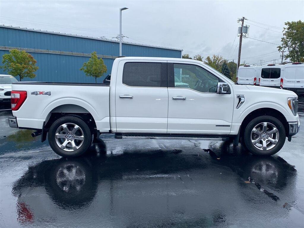 Used 2021 Star White Metallic Tri-Coat Ford LARIAT image 12