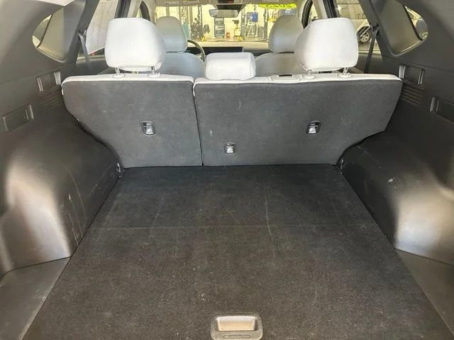 Used 2025 Black Hyundai SEL image 16