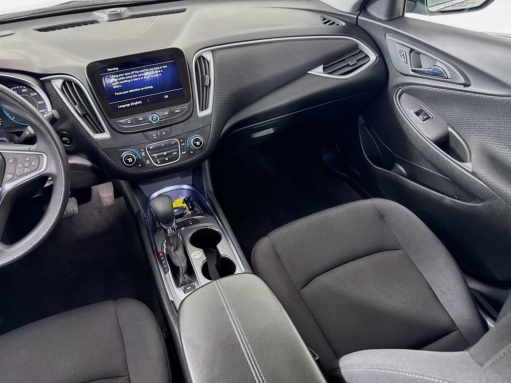 Used 2024 Mineral Gray Metallic Chevrolet LT image 28
