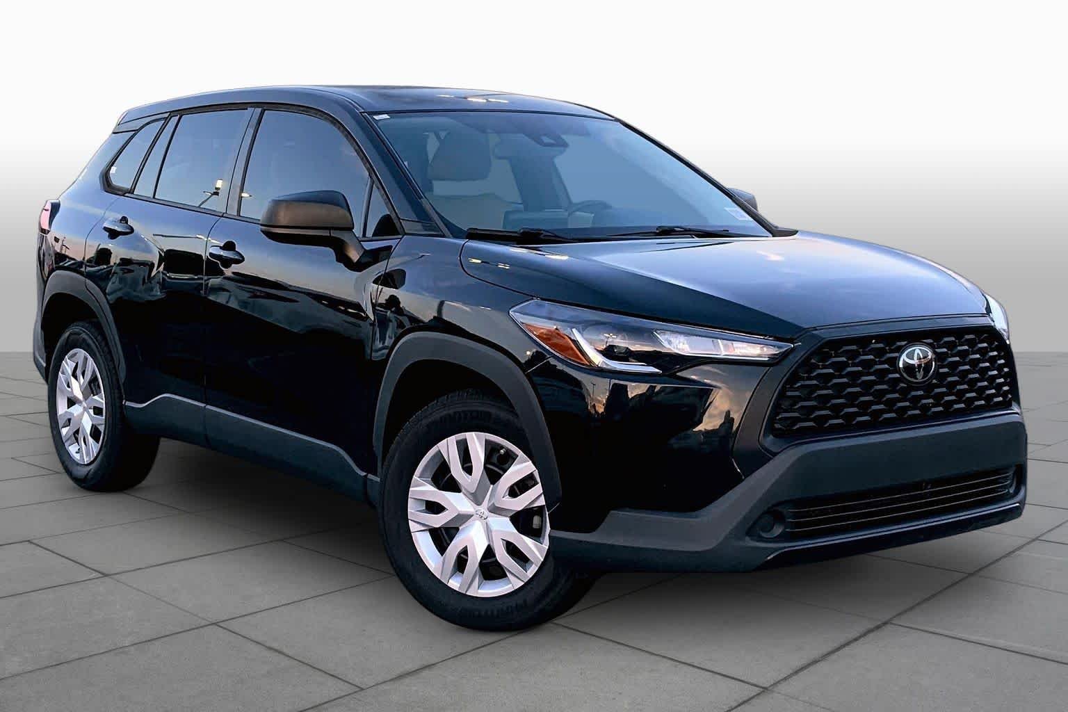 Used 2022 Jet Black Toyota L image 3