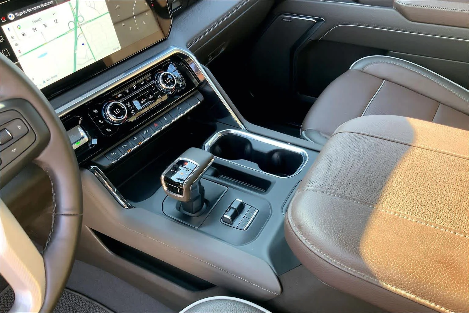 Used 2025 Sterling Metallic GMC Denali image 17