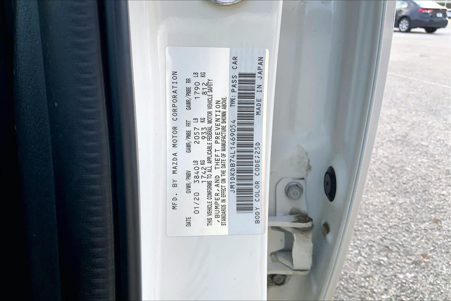 Used 2020 Snowflake White Pearl Mica Mazda Sport image 36
