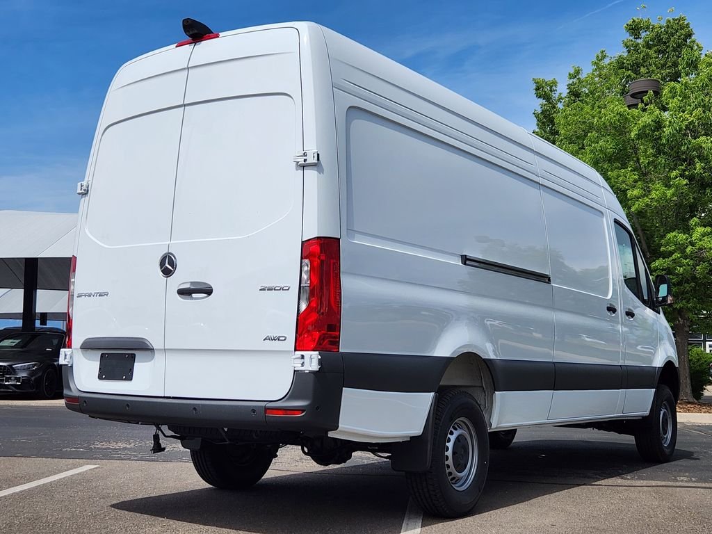 New 2026 ARCTIC WHITE Mercedes-Benz CARGO image 8