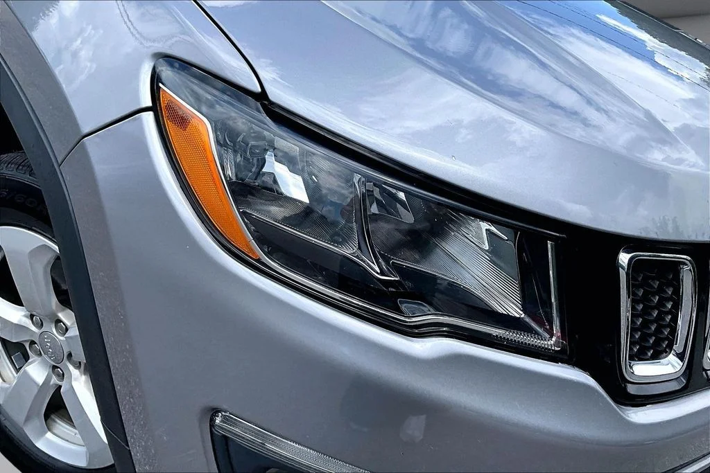 Certified Used 2019 Silver Jeep Latitude image 32