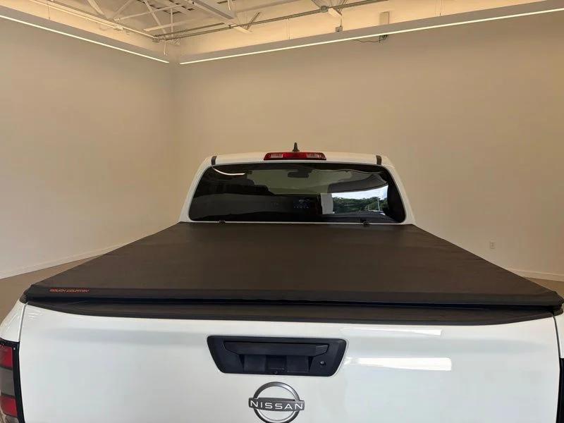 Used 2022 White Nissan SV image 9