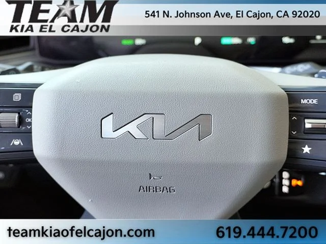 New 2026 Black Kia Wind image 42