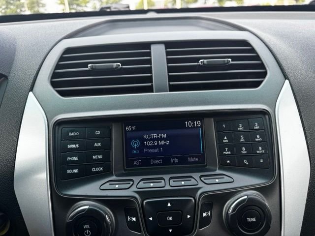 Used 2015 Silver Ford Base image 25