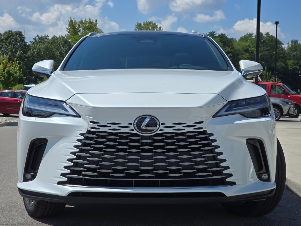 New 2026 Eminent White Pearl Lexus LUXURY image 3