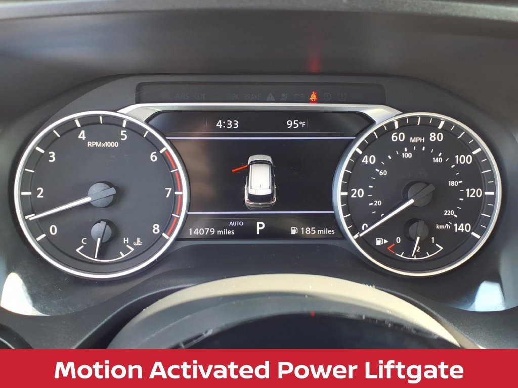 Used 2023 Pearl White Nissan SL premium w/heated leather seats & pano roof image 23