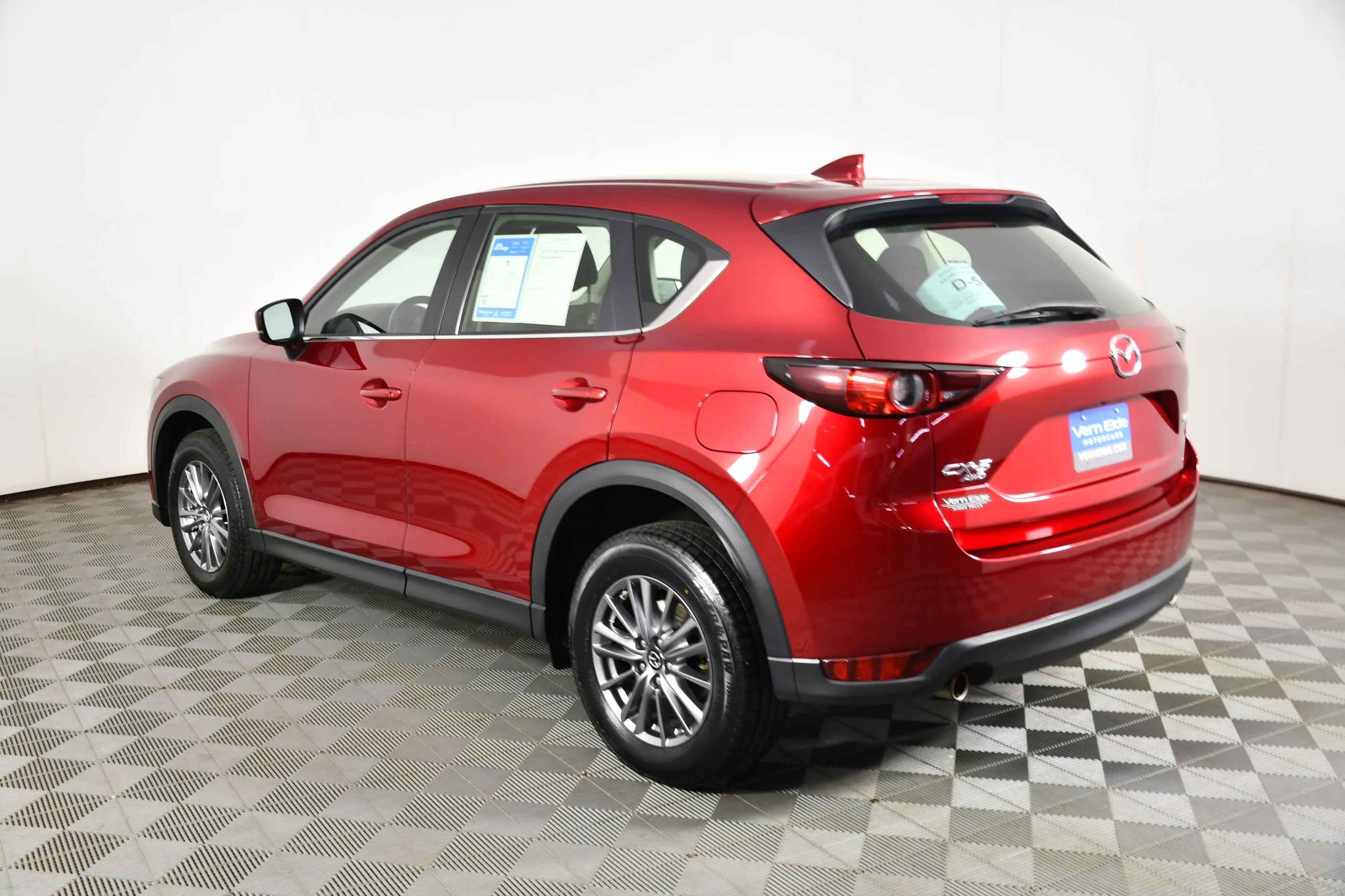Used 2018 Soul Red Crystal Metallic Mazda Sport image 8