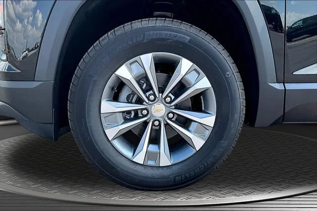 2026 Chevrolet Equinox LT - Photo 13