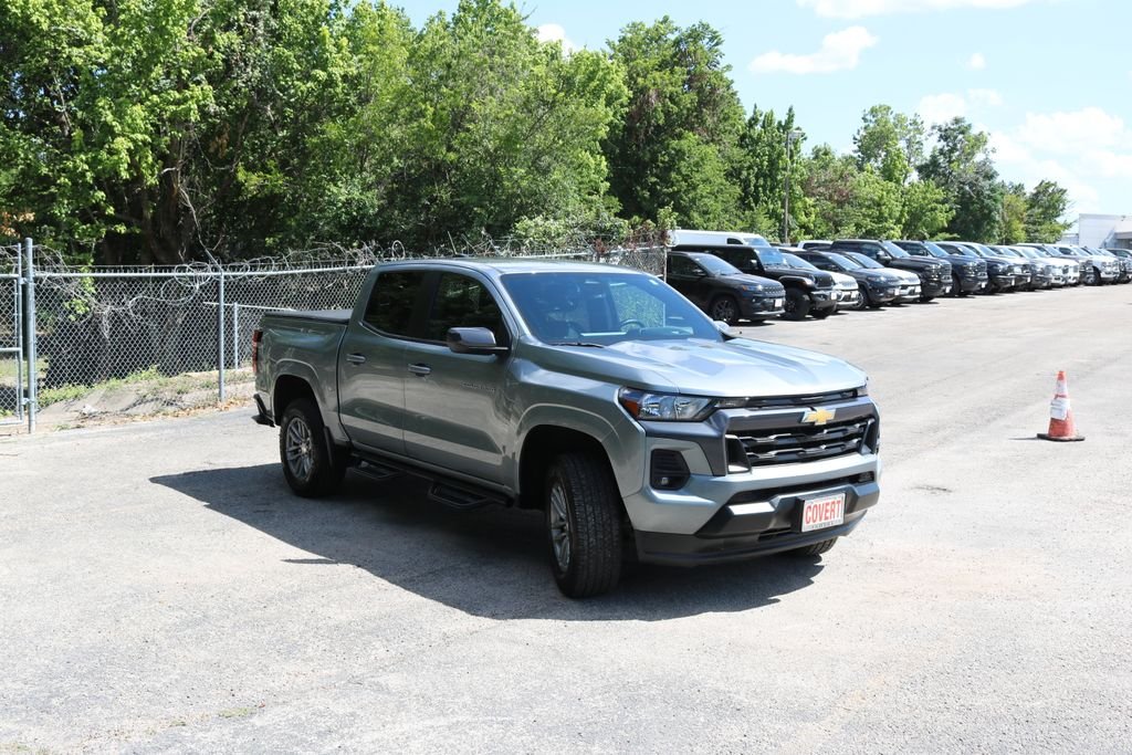 Used 2024 Gray Chevrolet LT image 7