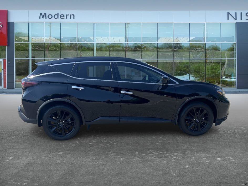 Used 2024 Super Black Nissan SV image 4