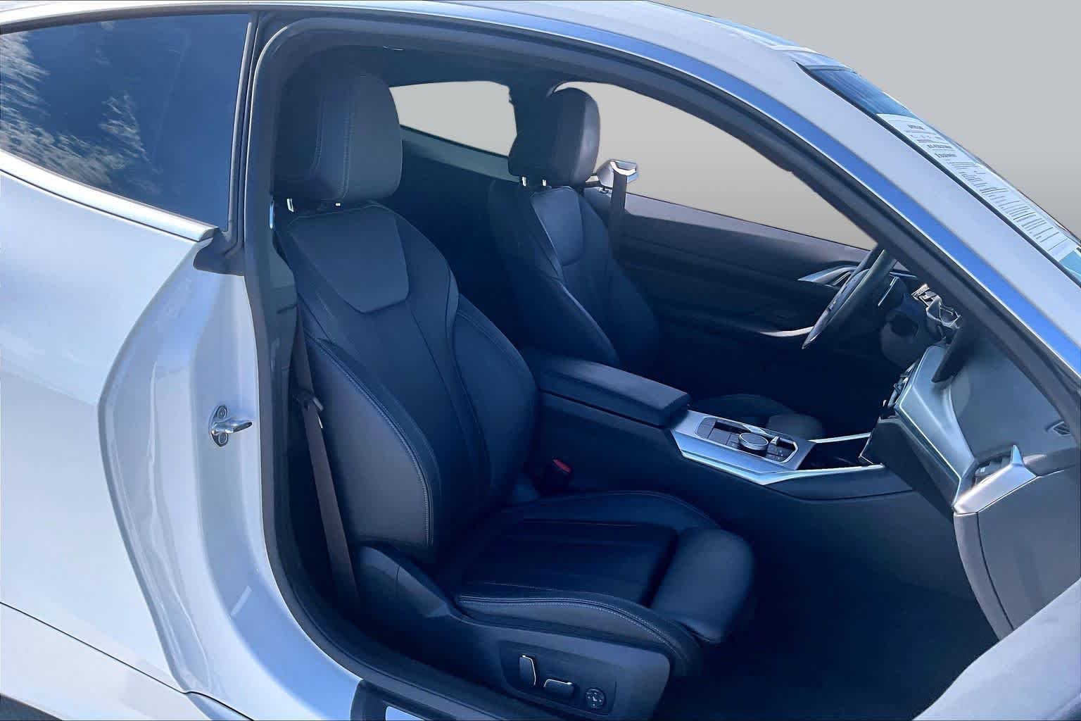 Used 2024 Alpine White BMW 430i image 7
