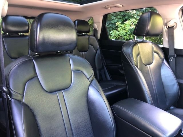Used 2022 Grey Kia X-Line EX image 11