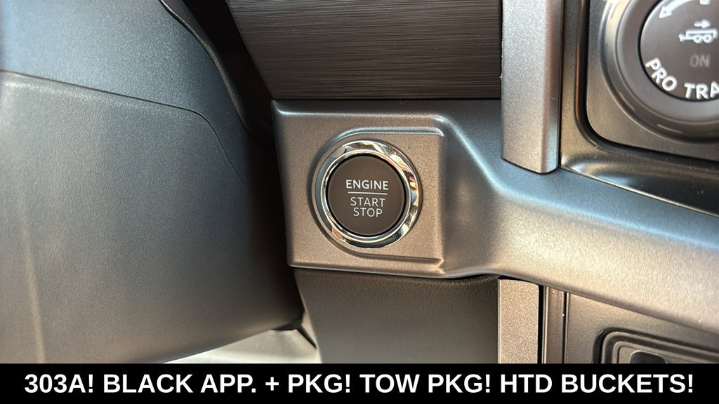 New 2026 Agate Black Metallic Ford XLT image 12