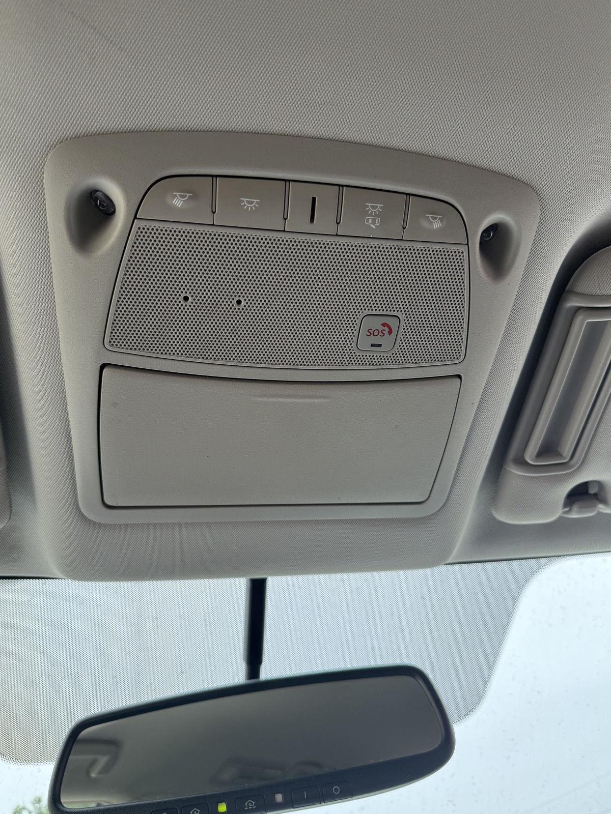 Used 2019 Pearl White Tricoat Nissan SV image 16