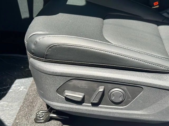 Used 2026 White Kia SX image 18