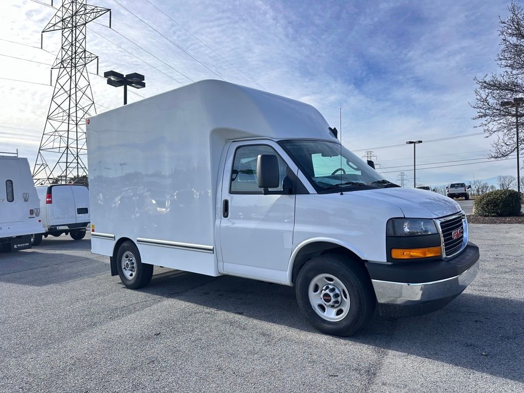 2025 GMC Savana 3500 139" WB's photo