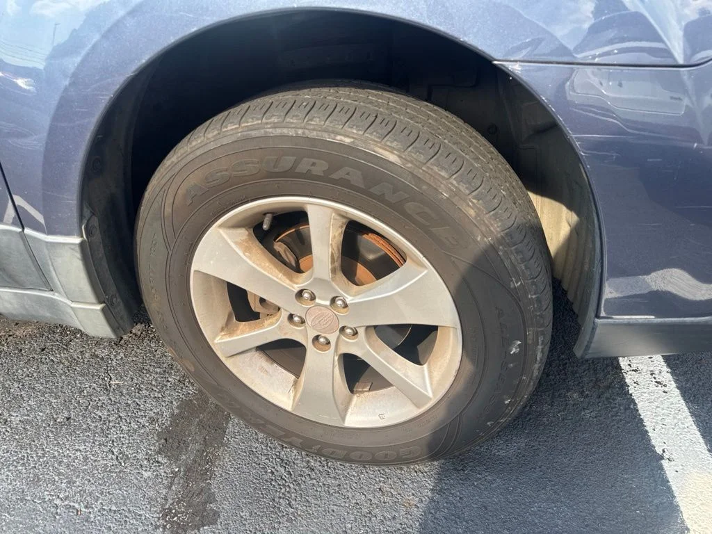 Used 2014 Blue Subaru 2.5i image 17