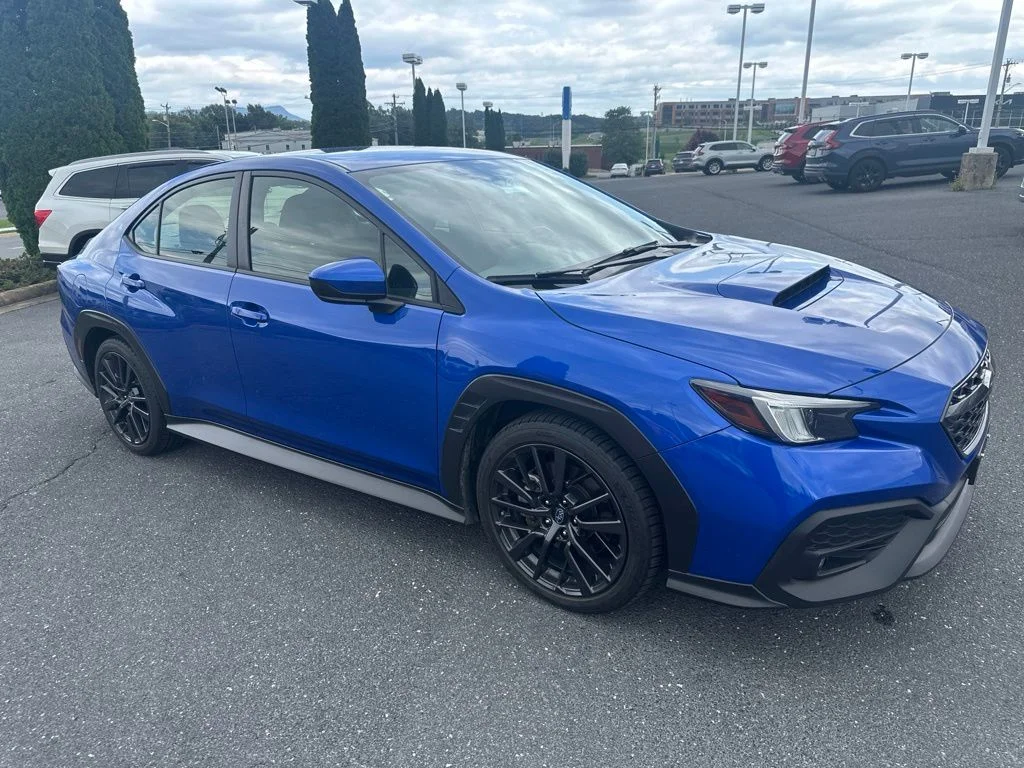 Used 2022 Blue Pearl Subaru Premium image 9