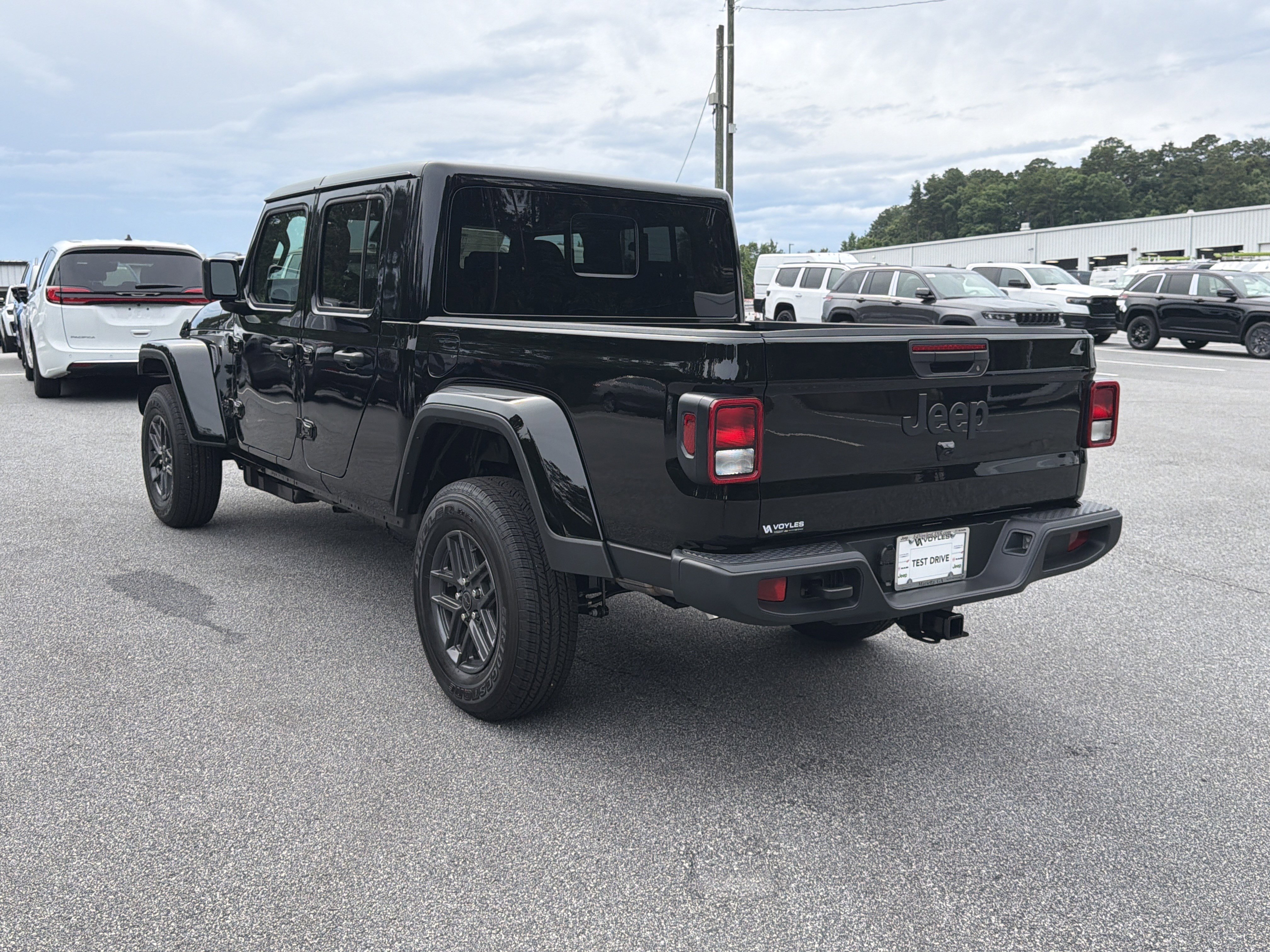 New 2026 Black Clear-Coat Exterior Paint Jeep Sport S image 6
