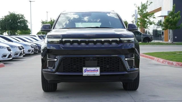 New 2026 High Gloss Black Exterior Paint Jeep Limited Altitude image 2