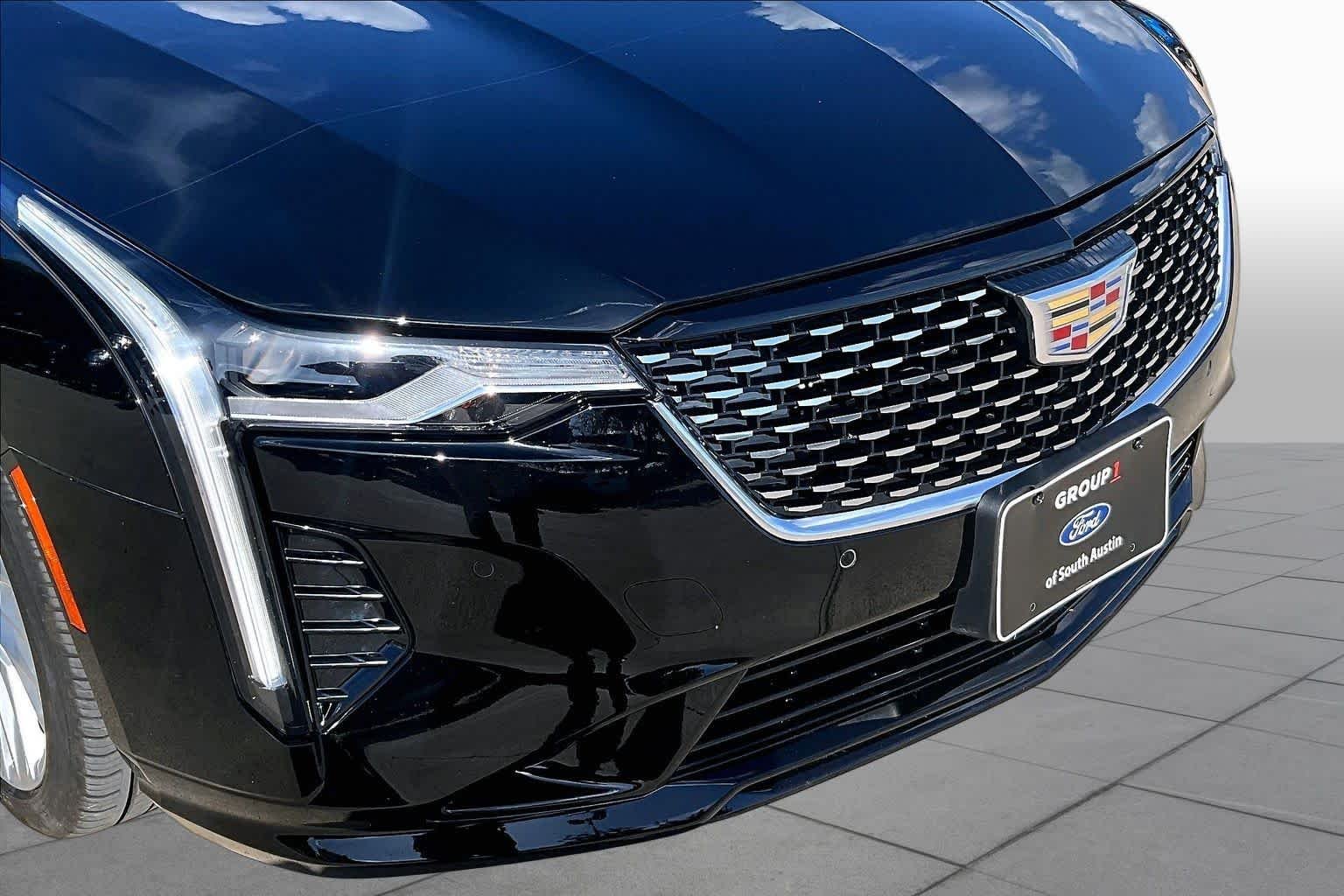 Used 2025 Black Raven Cadillac Premium Luxury image 30