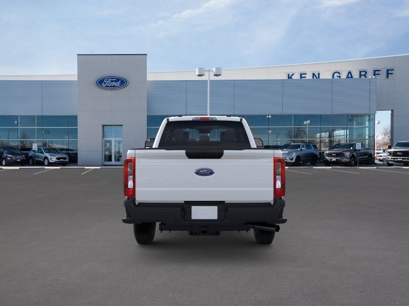New 2026 Oxford White Ford XL image 5