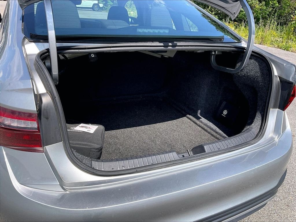 Used 2023 Pyrite Silver Metallic Volkswagen 1.5T Sport image 31