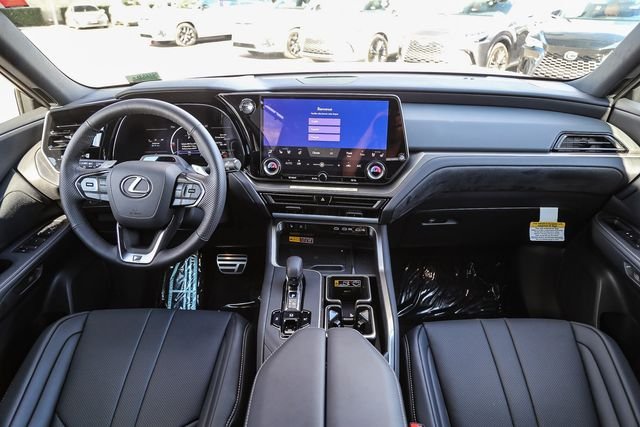 2026 Lexus TX 500h F-Sport Premium - Photo 16