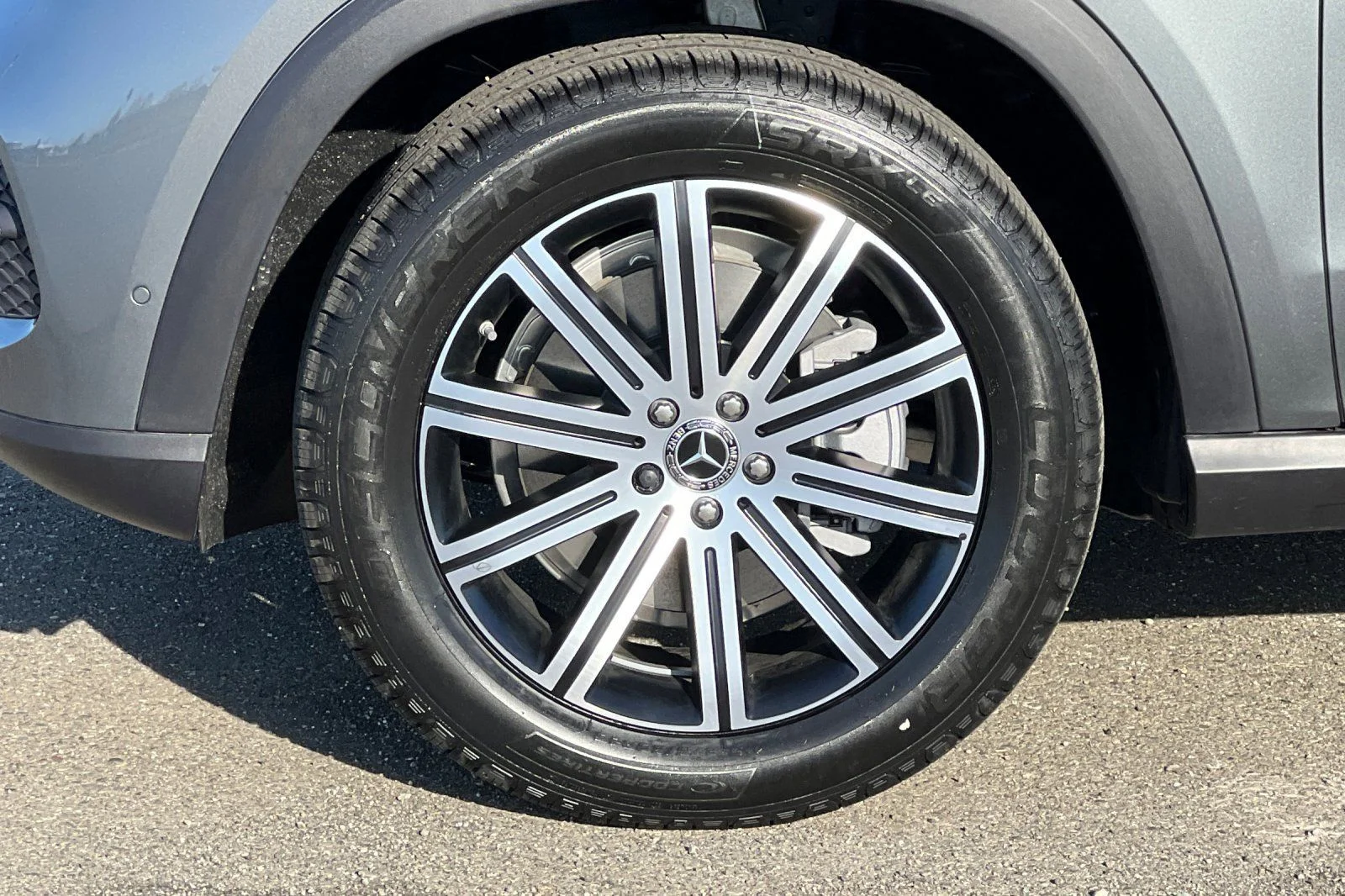 New 2026 Gray Mercedes-Benz GLE 350 image 11