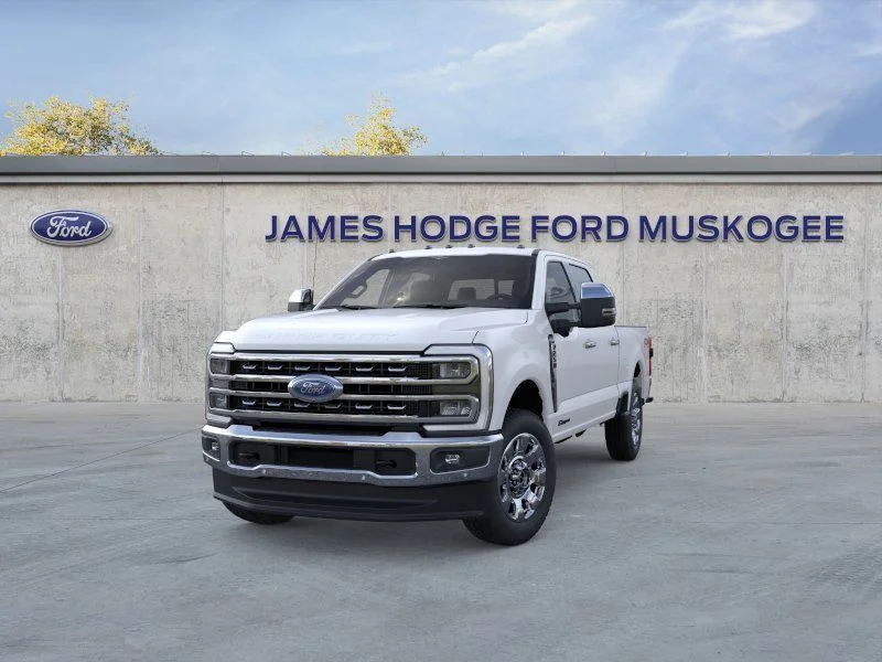 New 2026 Star White Metallic Tri-Coat Ford Lariat image 2