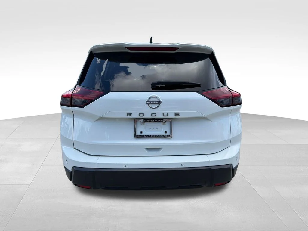 Certified Used 2024 White Nissan S image 6
