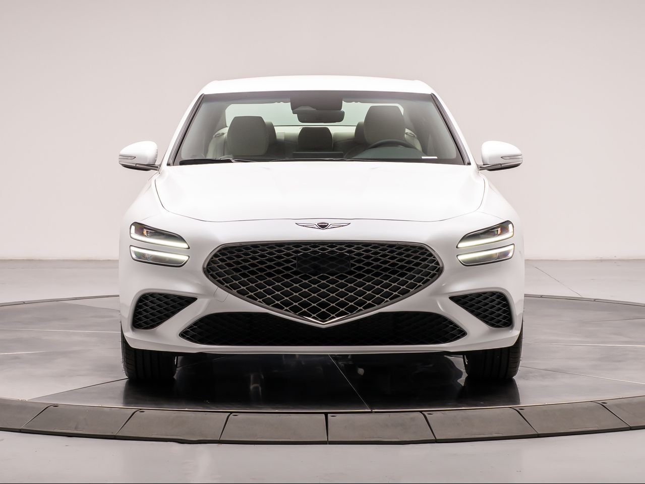 New 2026 Uyuni White Genesis 2.5T image 8