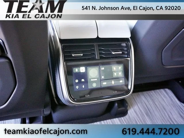 Used 2026  Rivian  image 23