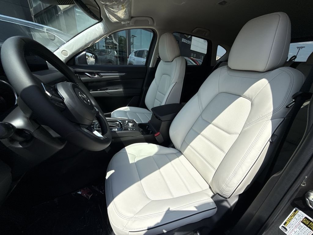 2025 Mazda CX-5 S Preferred package - Photo 11