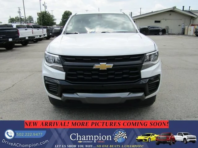Used 2022 Summit White Chevrolet WT image 2
