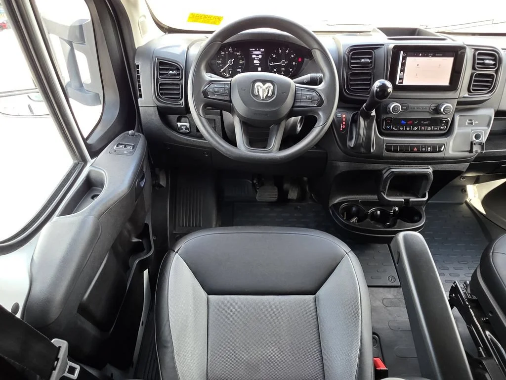 Used 2023 White Ram  image 14